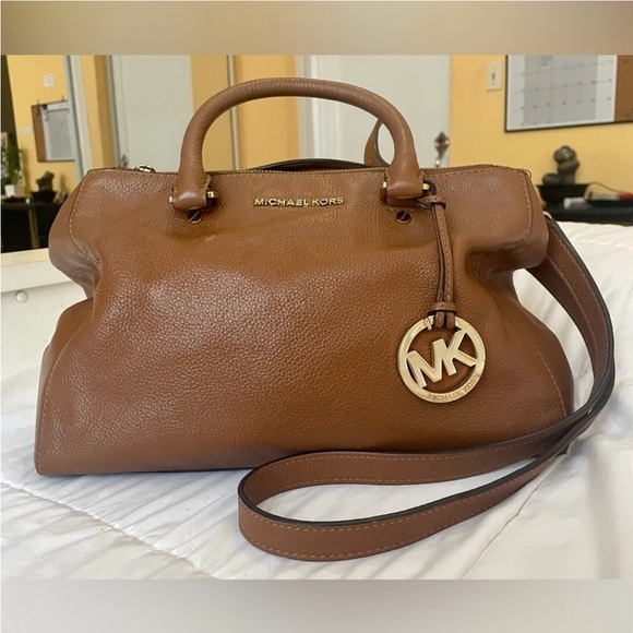 Michael Kors Brown Leather Shoulder Bag - Picture 1 of 10